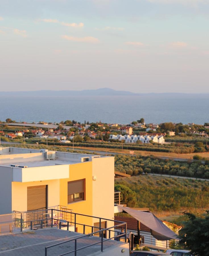 Heaven Horizon Villa Kariani Exterior photo
