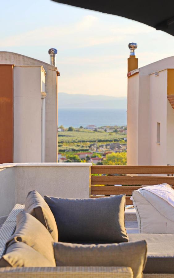 Heaven Horizon Villa Kariani Exterior photo