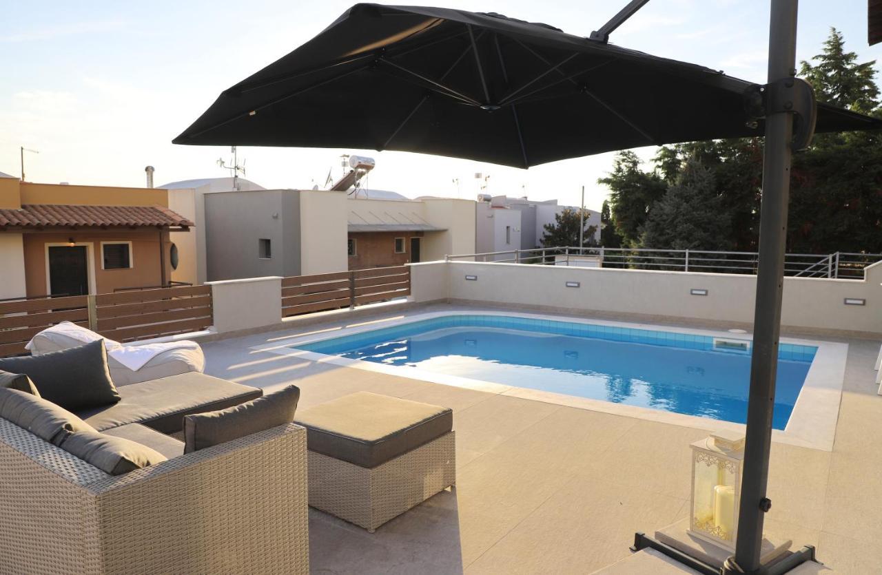 Heaven Horizon Villa Kariani Exterior photo